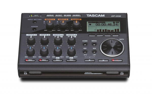 Portastudio Tascam DP-006